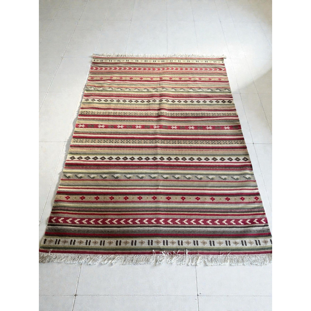 Handwoven Wool Kilim Rug 55” x76” Tribal Geometric Flatweave Southwestern Style‎